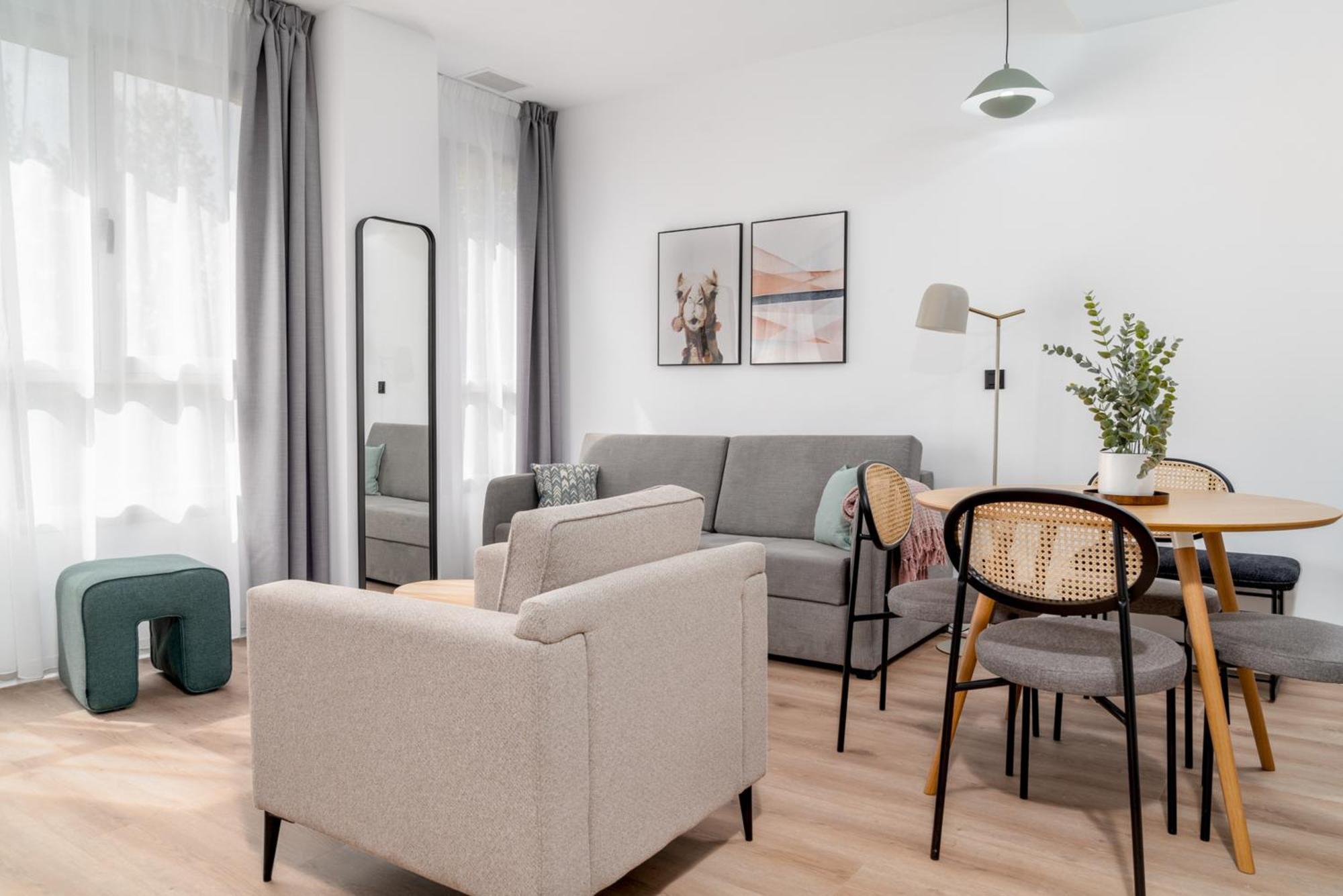 Limehome Valencia Carrer D'Antonio Ferrandis Exterior photo