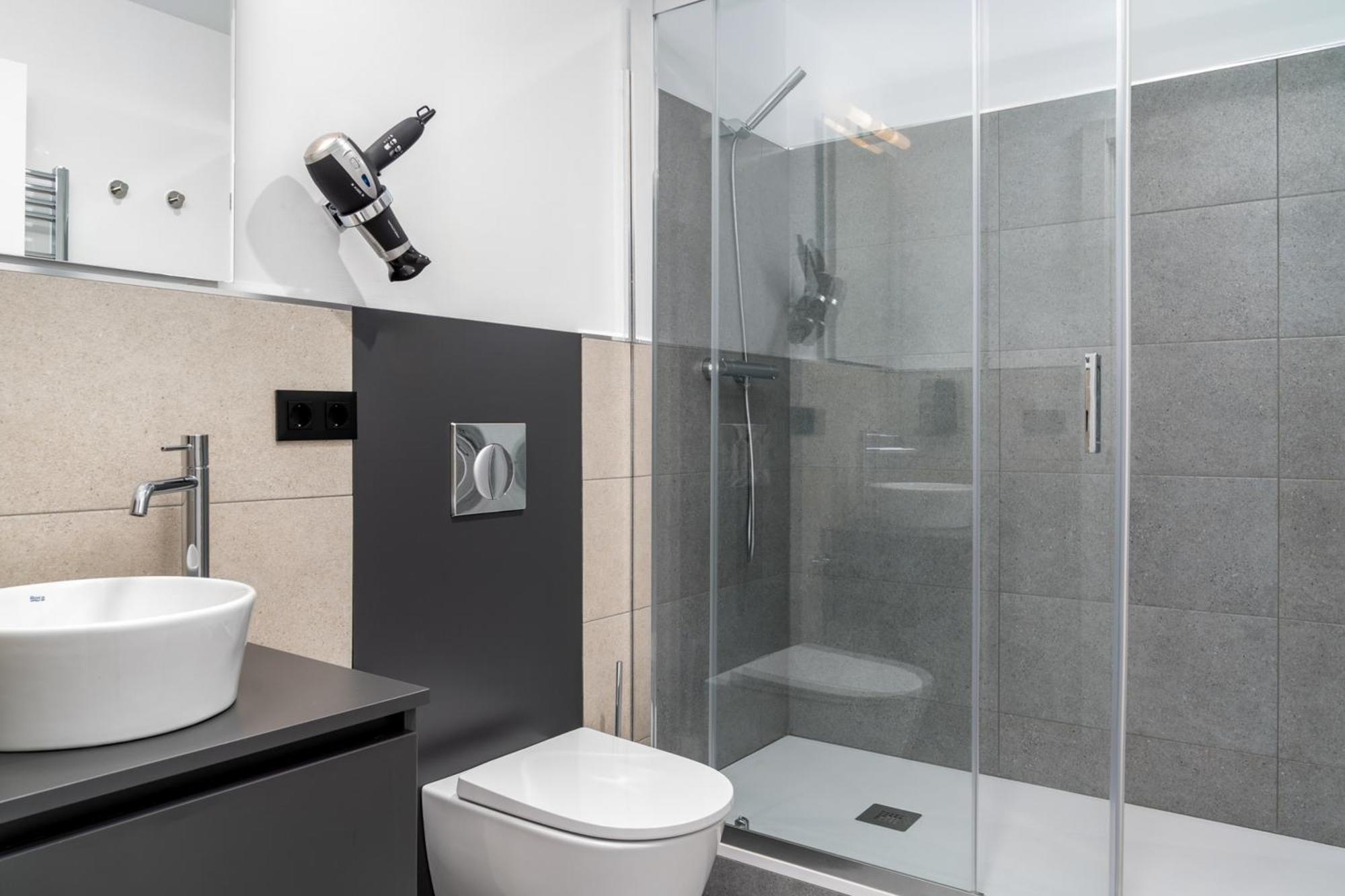 Limehome Valencia Carrer D'Antonio Ferrandis Exterior photo