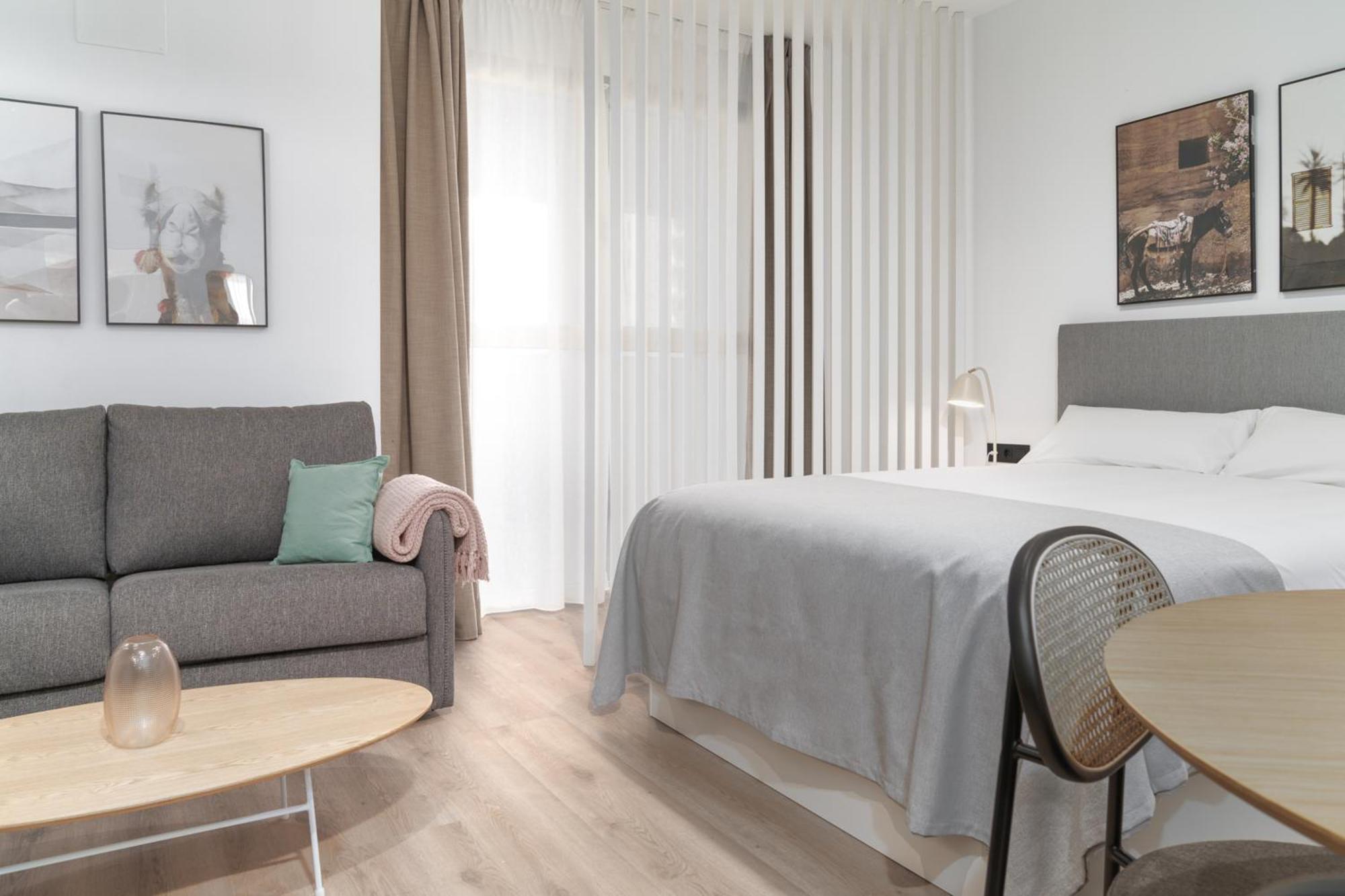 Limehome Valencia Carrer D'Antonio Ferrandis Exterior photo